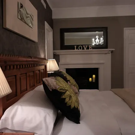 Hotel White Linen Whitby, Only Whitby