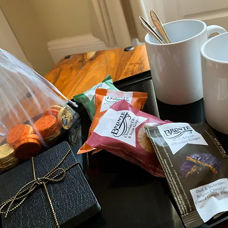 White Linen Whitby, Only Whitby