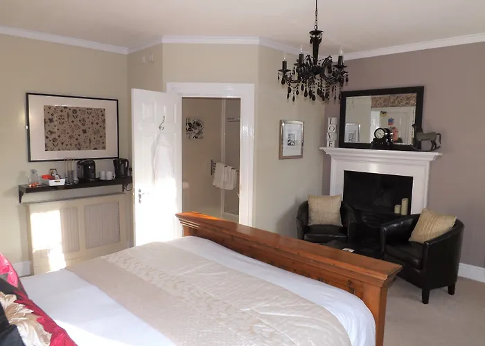 White Linen Whitby, Only Hotel 4*