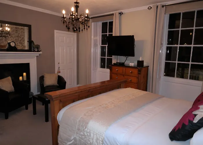 Hotel White Linen Whitby, Only