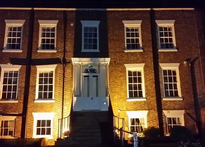 White Linen Whitby, Only 4*