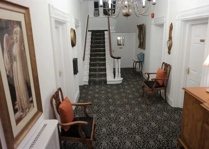 Hotel White Linen Whitby, Only 4*