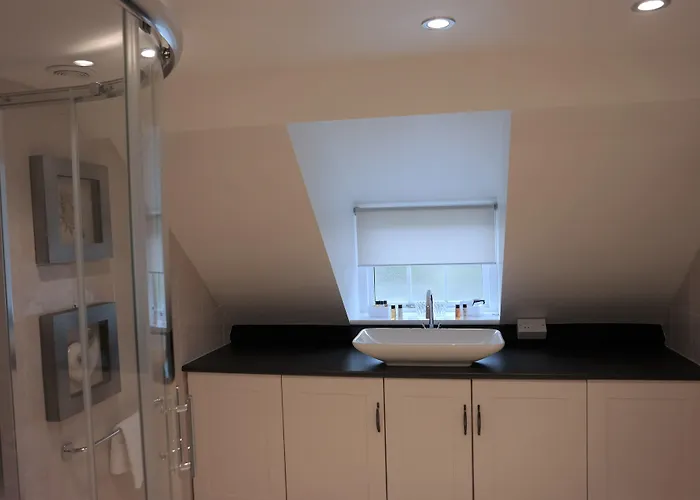 Hotel White Linen Whitby, Only Whitby