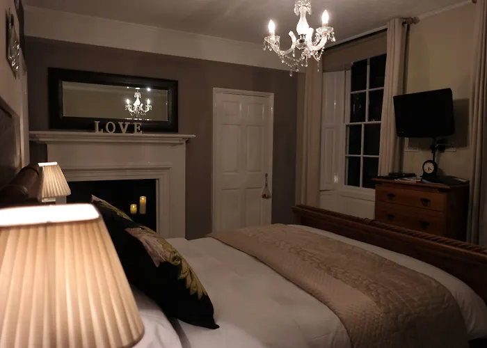 White Linen Whitby, Only Hotel 4*
